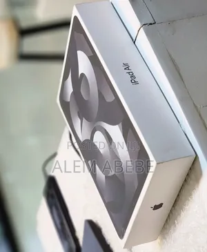 New Apple iPad Air 64 GB