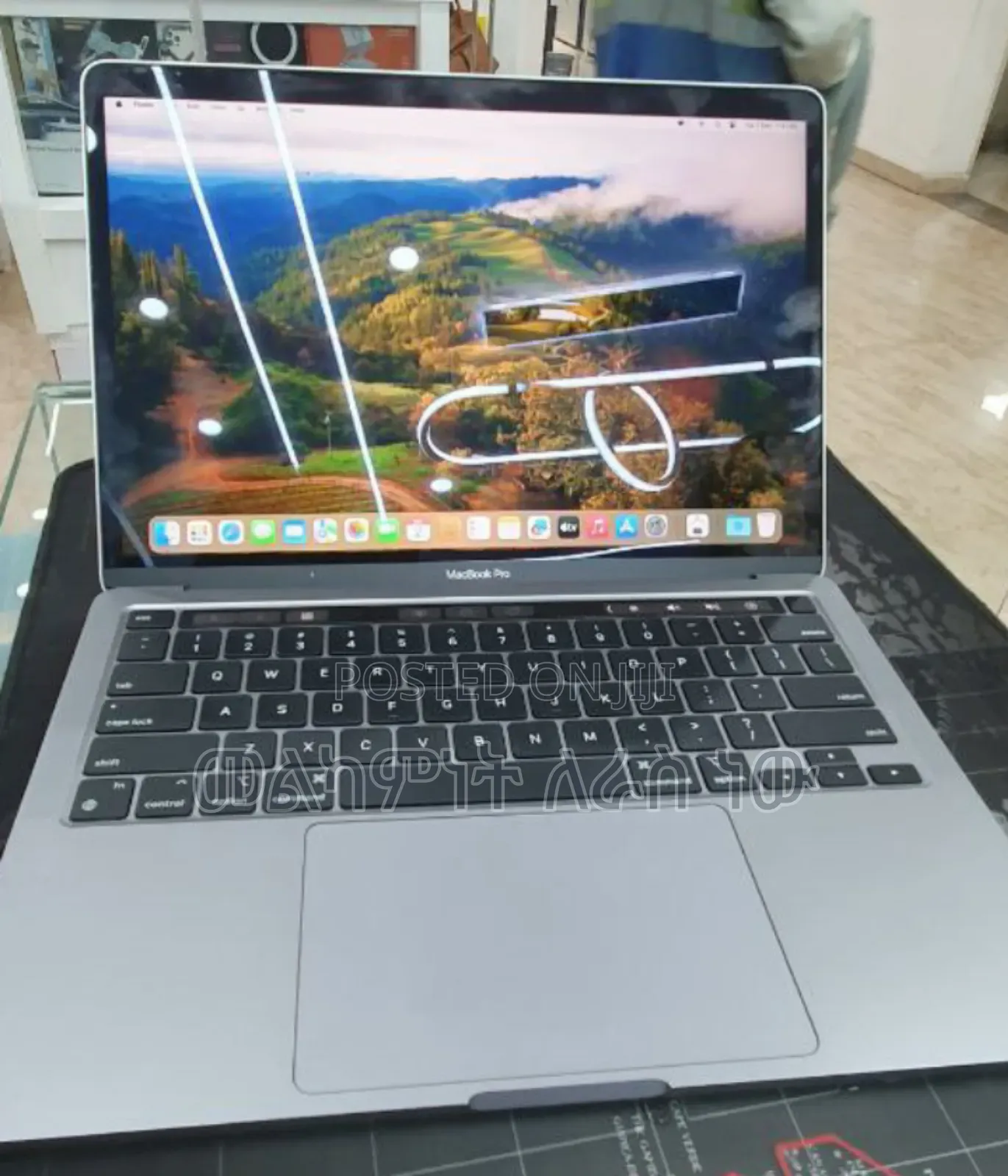 New Laptop Apple MacBook Pro 2022 M2 8GB Apple M2 SSD 512GB