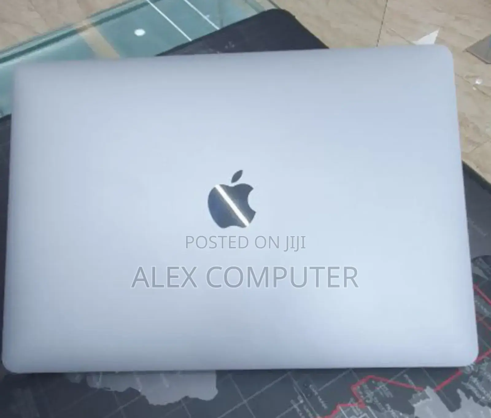 New Laptop Apple MacBook Pro 2022 M2 8GB Apple M2 SSD 512GB