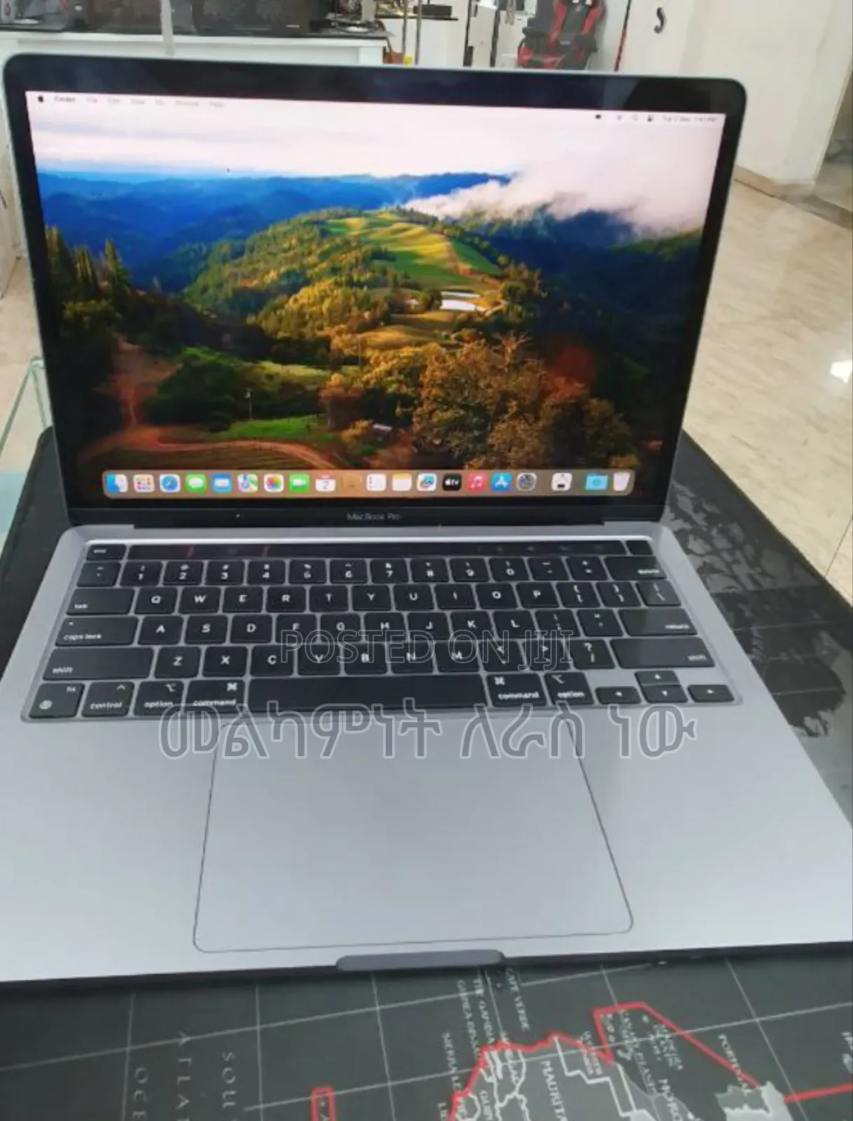 New Laptop Apple MacBook Pro 2022 M2 8GB Apple M2 SSD 512GB