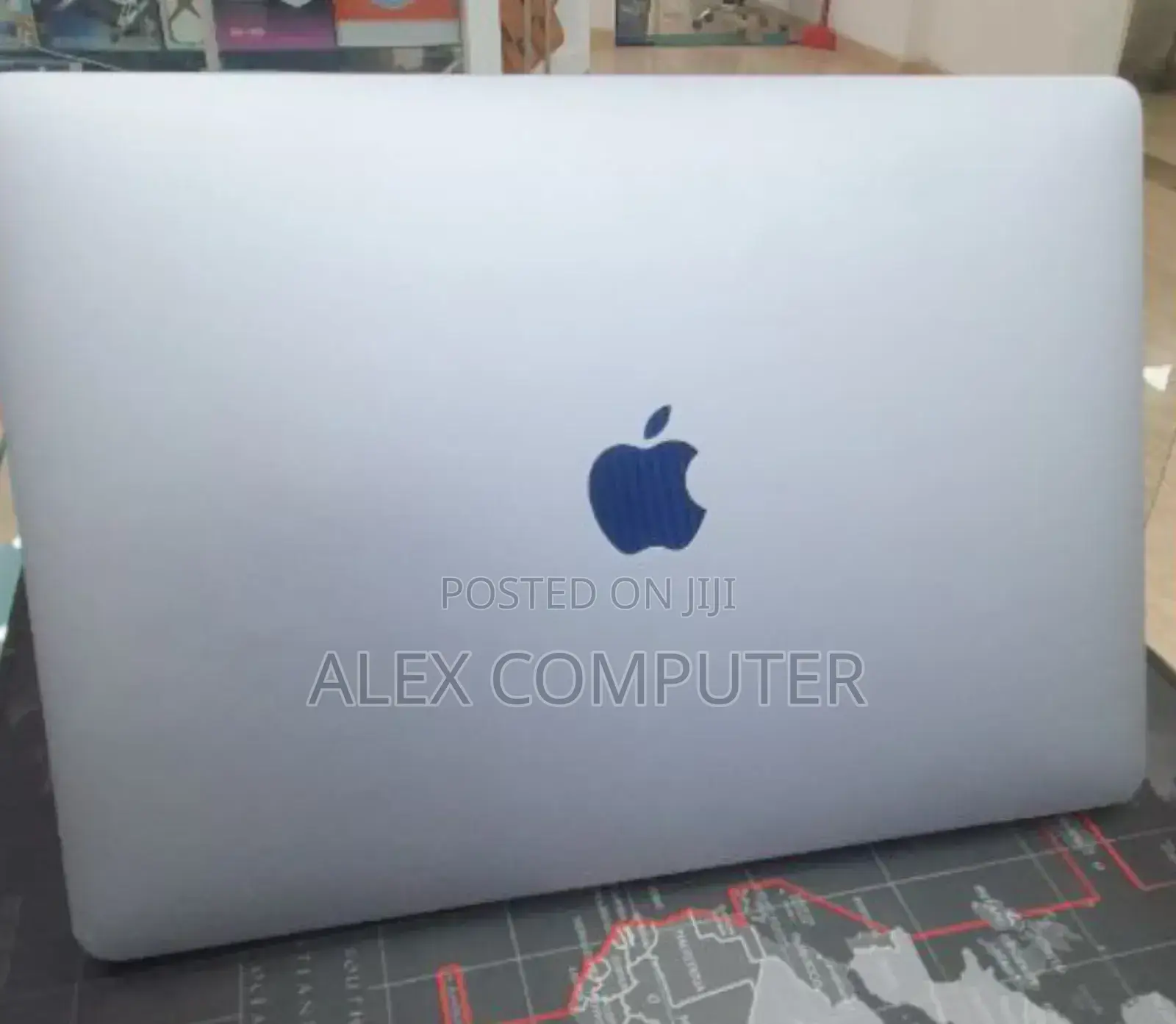 New Laptop Apple MacBook Pro 2022 M2 8GB Apple M2 SSD 512GB