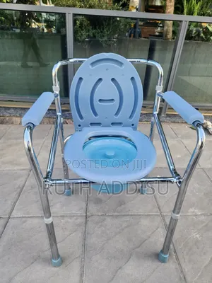 Photo - Commode Chair寄給brand New Toilet Chair袸菼commode Chair痛楚commode Chair