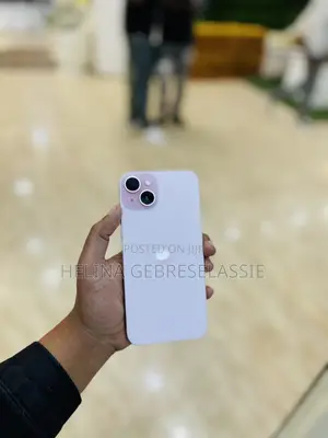 Photo - Apple iPhone 15 Plus 128 GB Pink