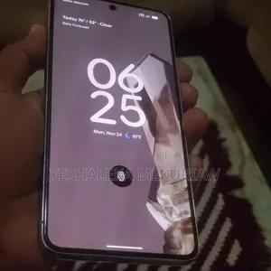 Photo - New Google Pixel 8 Pro 128 GB Rose Gold