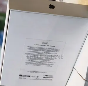 New Laptop Apple MacBook Pro M1 8GB Intel Core i5 SSD 60GB