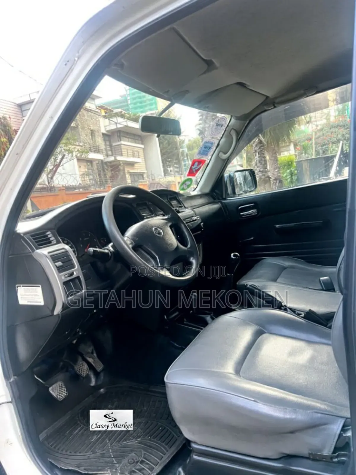 Nissan Patrol 2010 White