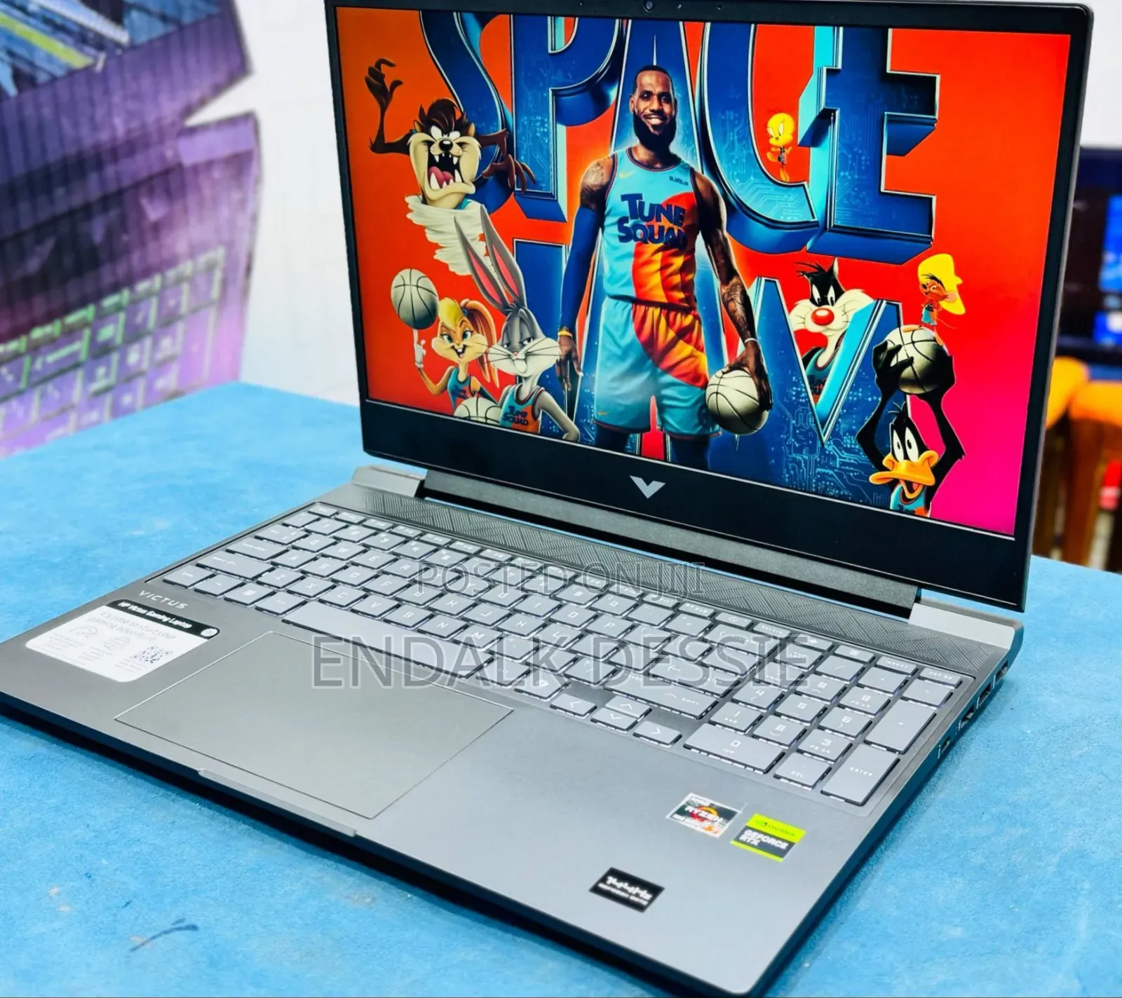 New Laptop HP Victus 15 16GB AMD Ryzen 7 SSD 512GB