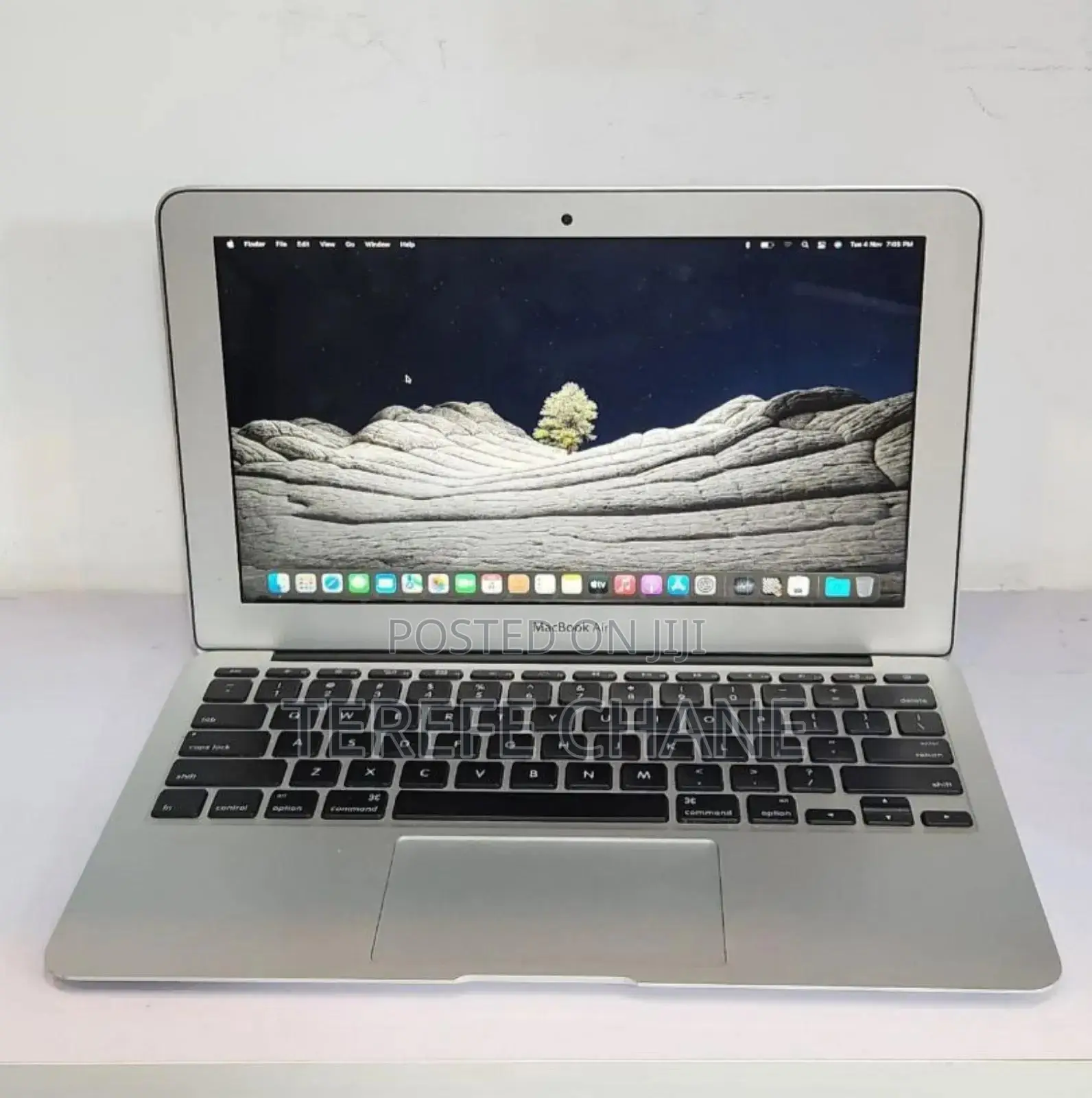 New Laptop Apple MacBook Air 2015 4GB Intel Core I5 SSD 128GB