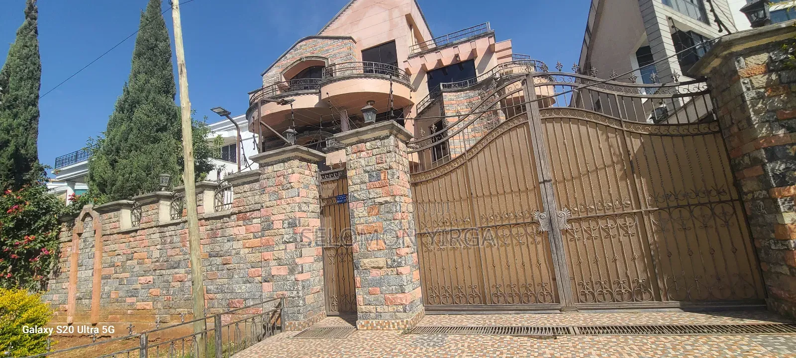 7bdrm House in Adis Ababa, Bole for sale