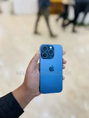 Photo - Apple iPhone 15 Pro Max 256 GB Blue