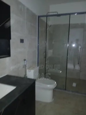 2bdrm Apartment in ቦሌ መደሃኒያለም አካባቢ በሚገኝ, Bole for sale