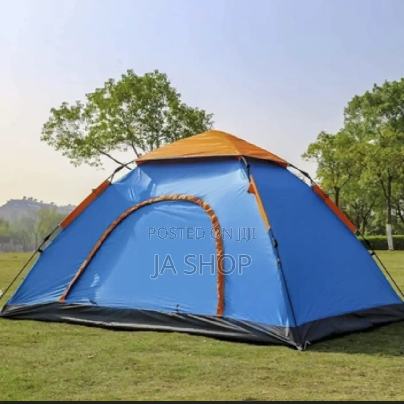Manuel Travel Tent Is Used for Outdoor