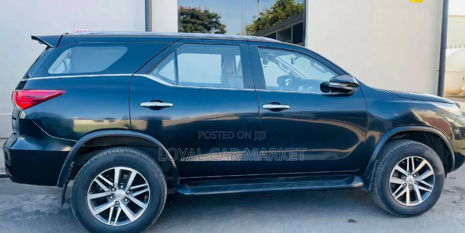 Toyota Fortuner 2017 Black