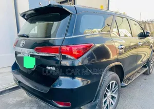 Toyota Fortuner 2017 Black