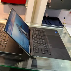 New Laptop Dell 16GB Intel Core I7 SSD 512GB