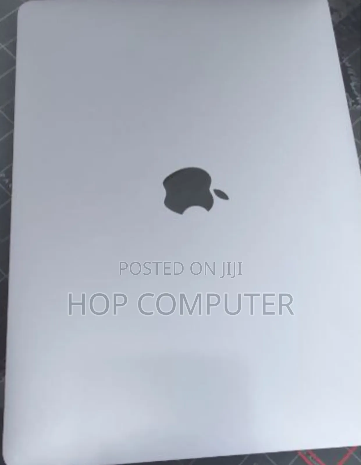 New Laptop Apple MacBook Pro 2022 M2 8GB Apple M2 SSD 256GB