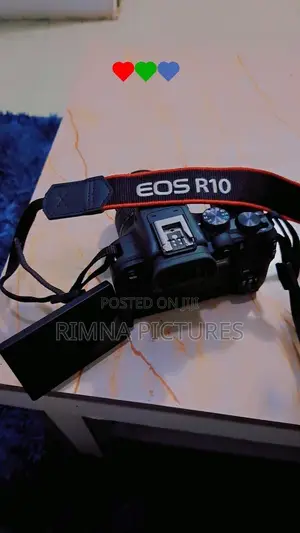 R 10 Canon Camera
