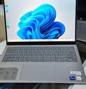 New Laptop Dell Inspiron 15 16GB Intel Core I7 SSD 512GB