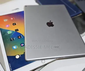 Photo - New Laptop Apple MacBook Air 16GB Intel Core i7 SSD 512GB