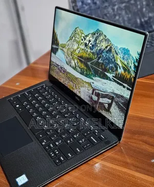 New Laptop Dell XPS 13 8GB Intel Core I5 SSD 512GB