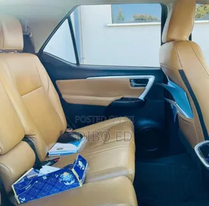 Toyota Fortuner 2.4 D AWD 2017 Black