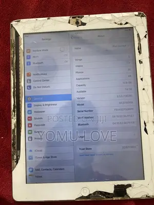 Photo - Apple iPad Wi-Fi 16 GB White