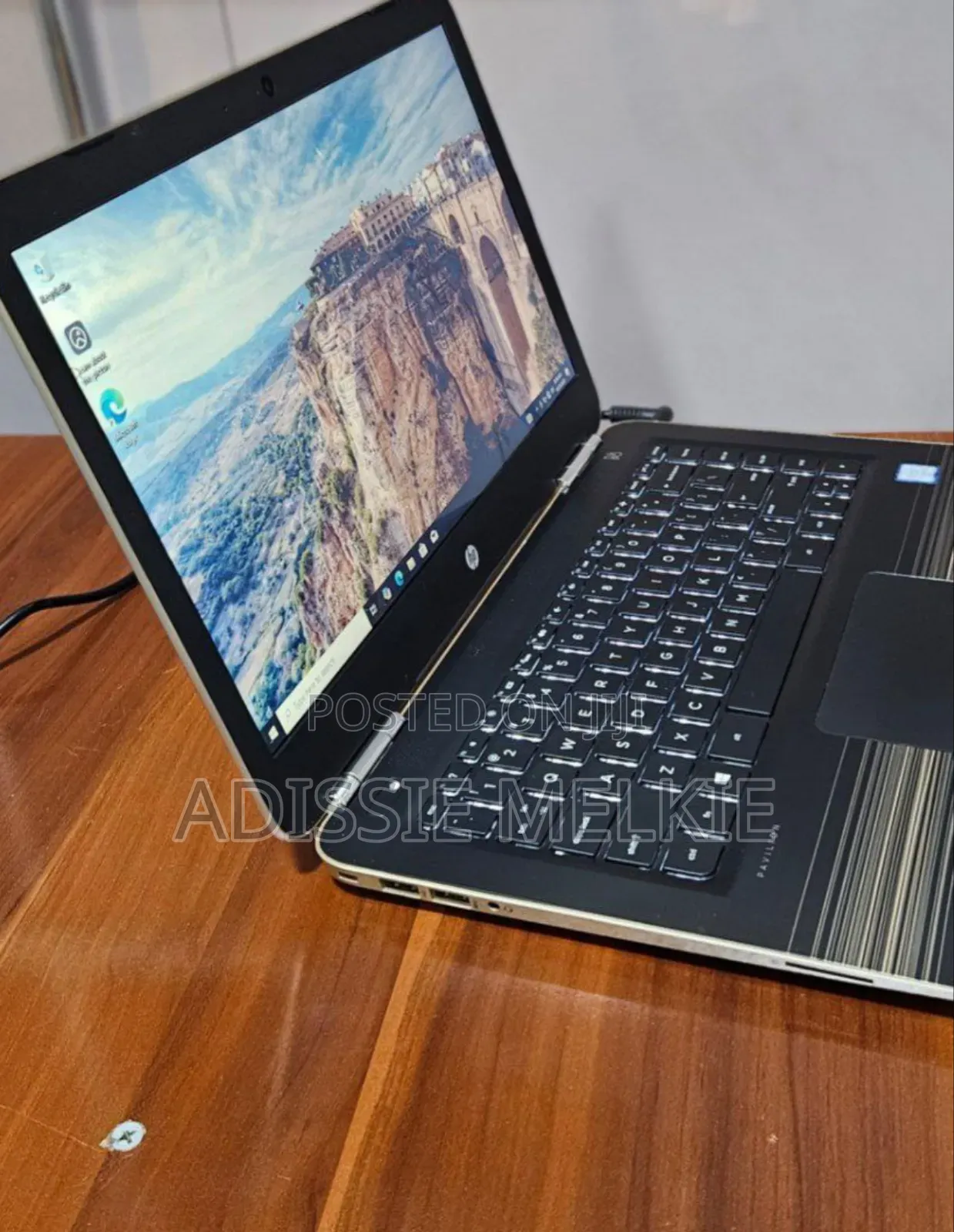 New Laptop HP Pavilion 14 4GB Intel Core I3 SSD 1T