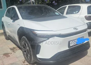 Toyota bZ4X 2023 White