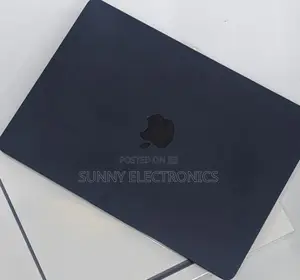 New Laptop Apple MacBook Air 2023 M2 8GB Apple M2 SSD 512GB