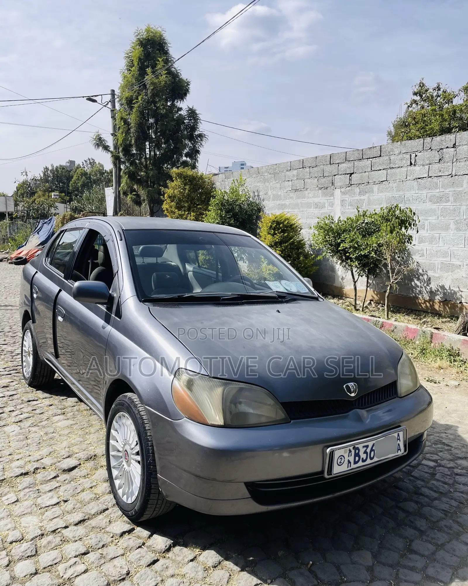 Toyota Platz 2002 Gray