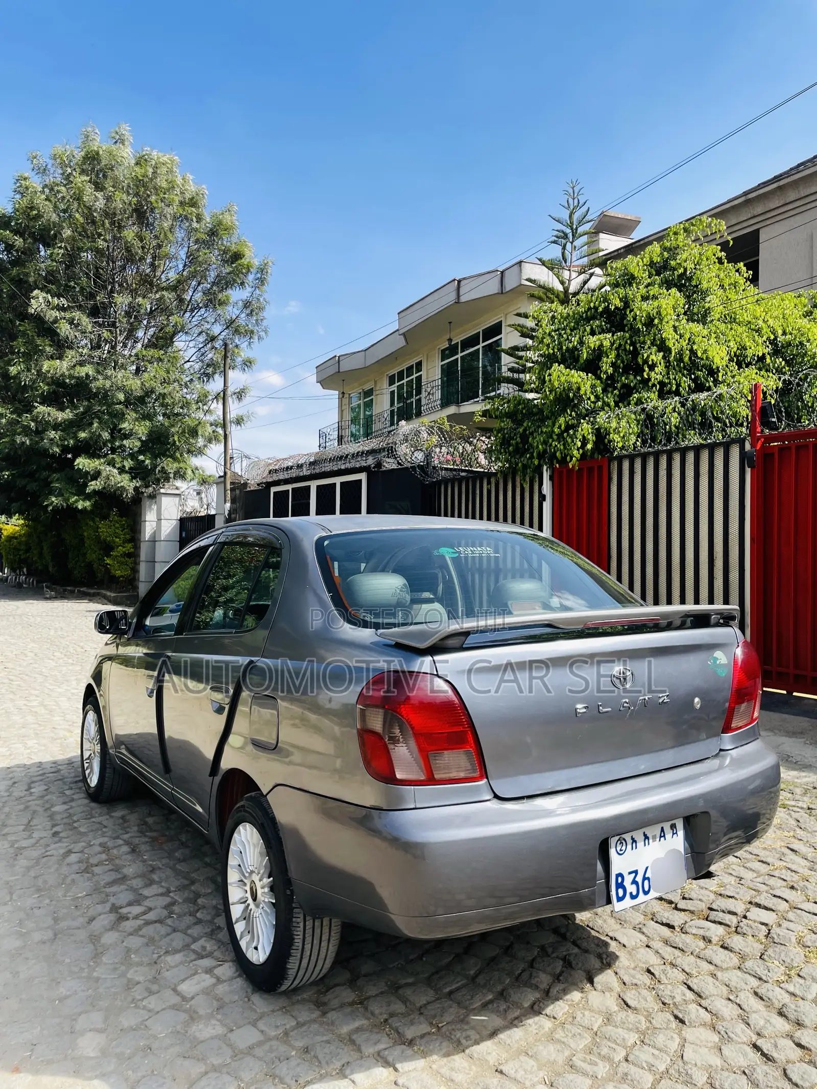 Toyota Platz 2002 Gray