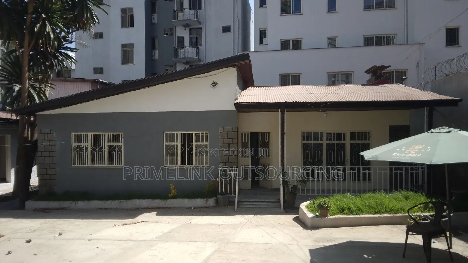 3bdrm House in Own, Bole for rent