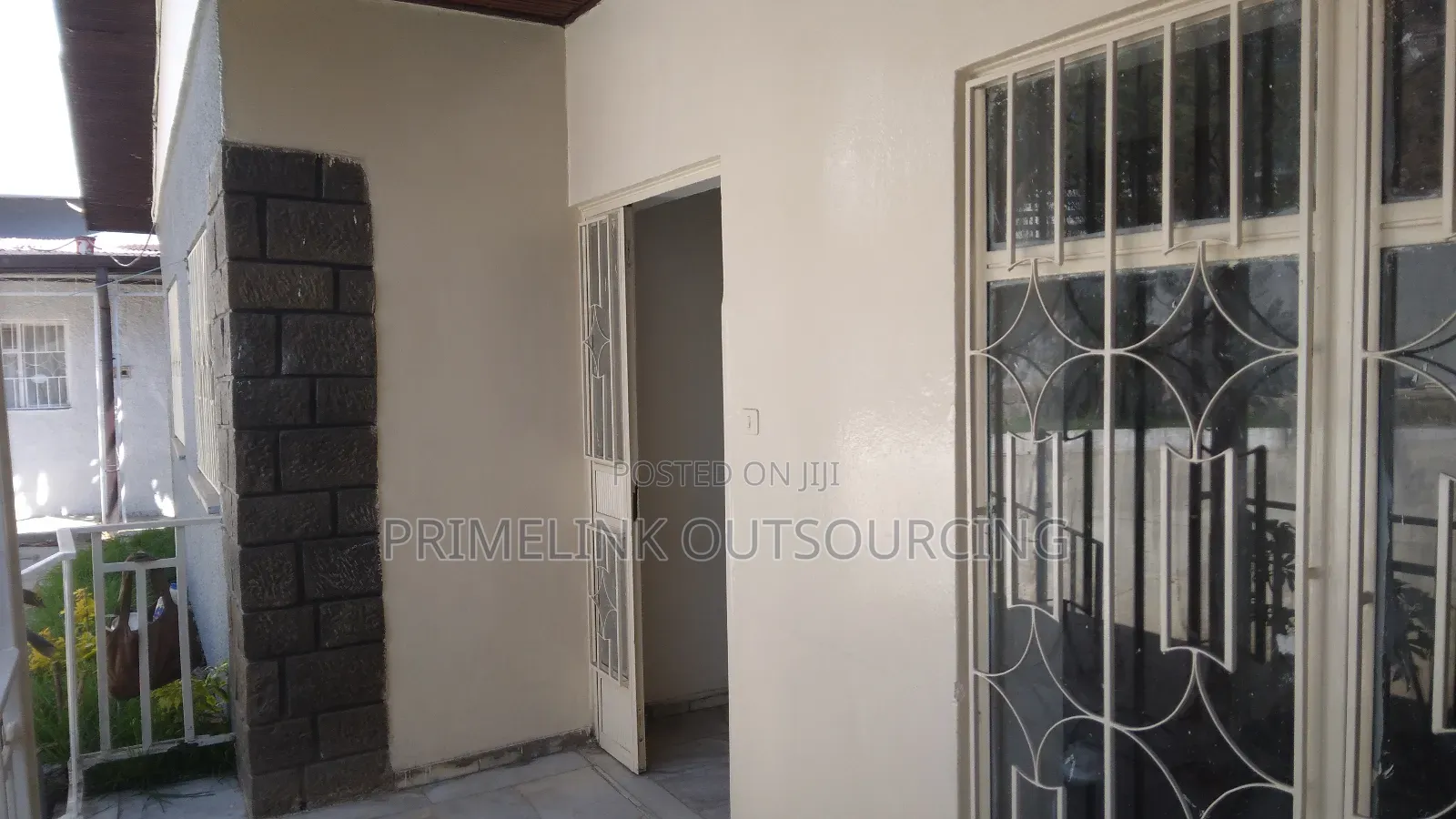 3bdrm House in Own, Bole for rent