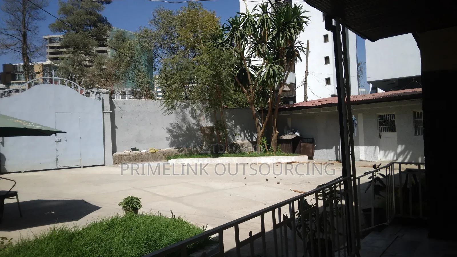 3bdrm House in Own, Bole for rent