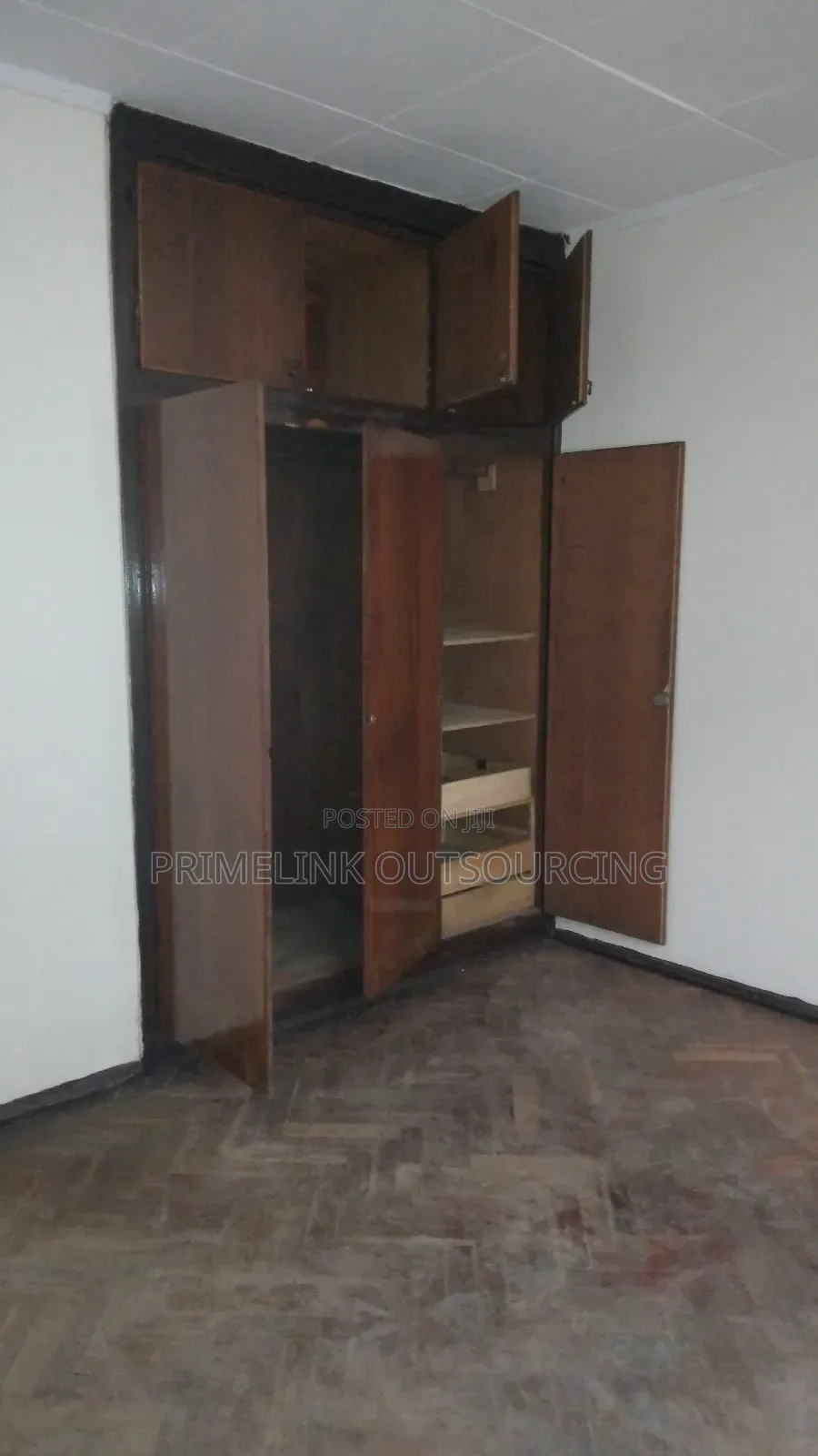 3bdrm House in Own, Bole for rent