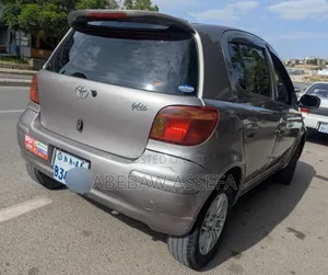 Toyota Vitz 2004