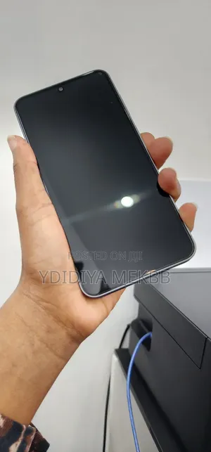 Photo - New Samsung Galaxy A56 256 GB Gray