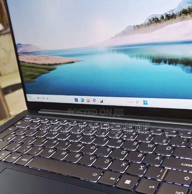 New Laptop Lenovo Yoga 9i 16GB Intel Core I7 SSD 1T