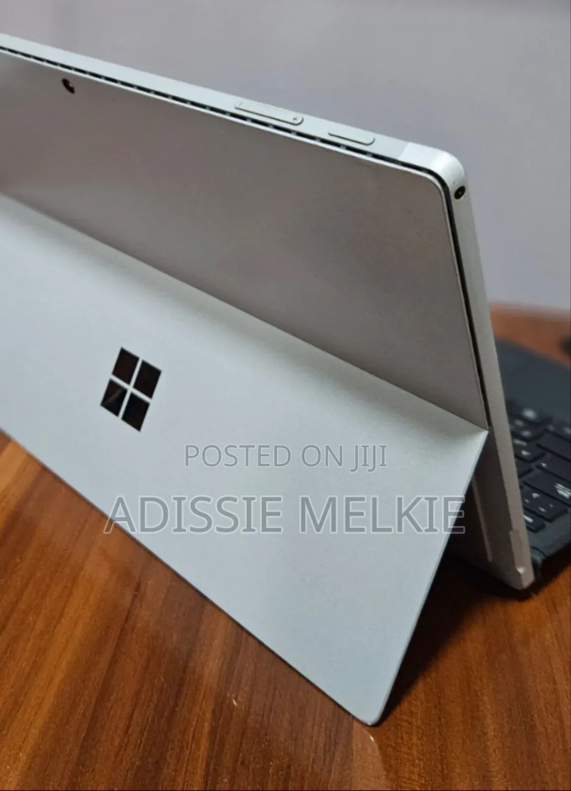 New Laptop Microsoft Surface Pro 7 8GB Intel Core I5 SSD 128GB