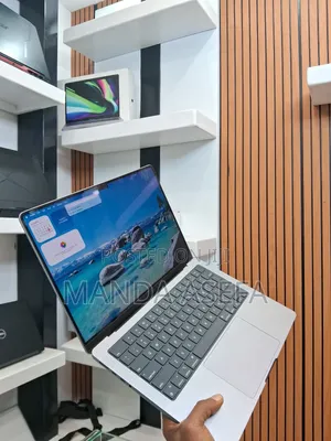 New Laptop Apple MacBook Pro M1 32GB Apple M1 Pro SSD 512GB