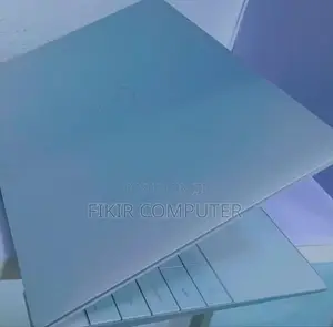 New Laptop Dell XPS 13 32GB Intel Core I7 SSD 512GB