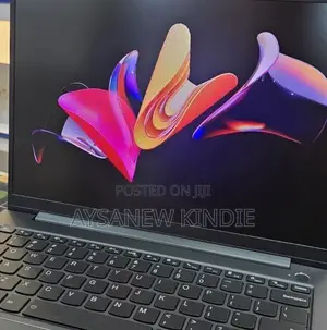 Photo - New Laptop Lenovo ThinkPad 13 16GB Intel Core I7 SSD 512GB