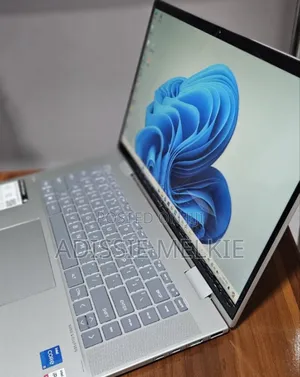 New Laptop HP Envy X360 8GB Intel Core I5 SSD 512GB