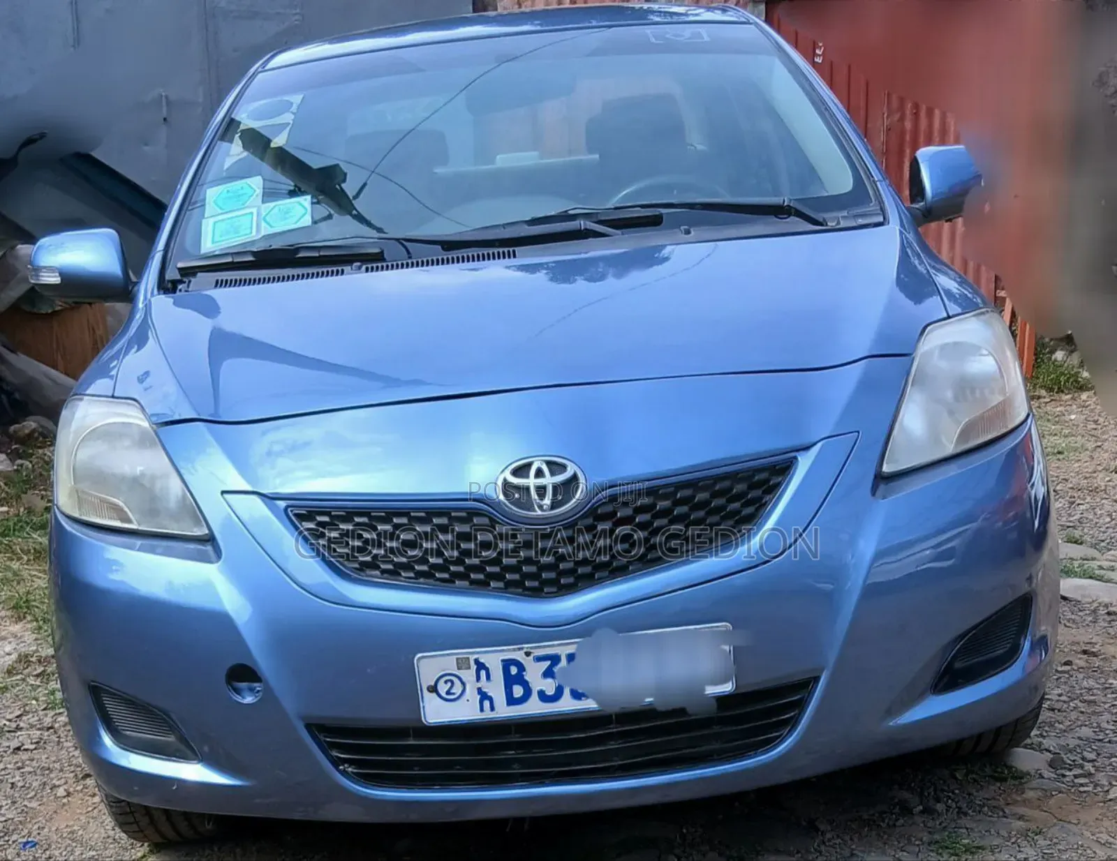 Toyota Yaris 2010 Gray