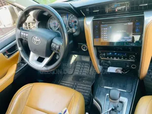 Toyota Yaris 2010 Gray