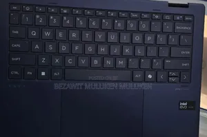 New Laptop HP Envy X360 13z 16GB Intel Core I7 SSD 512GB