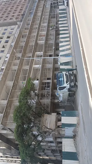 ያለቀ የንግድ ሱቅ