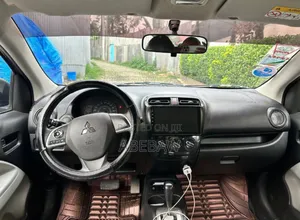 Mitsubishi Attrage 2021 Silver