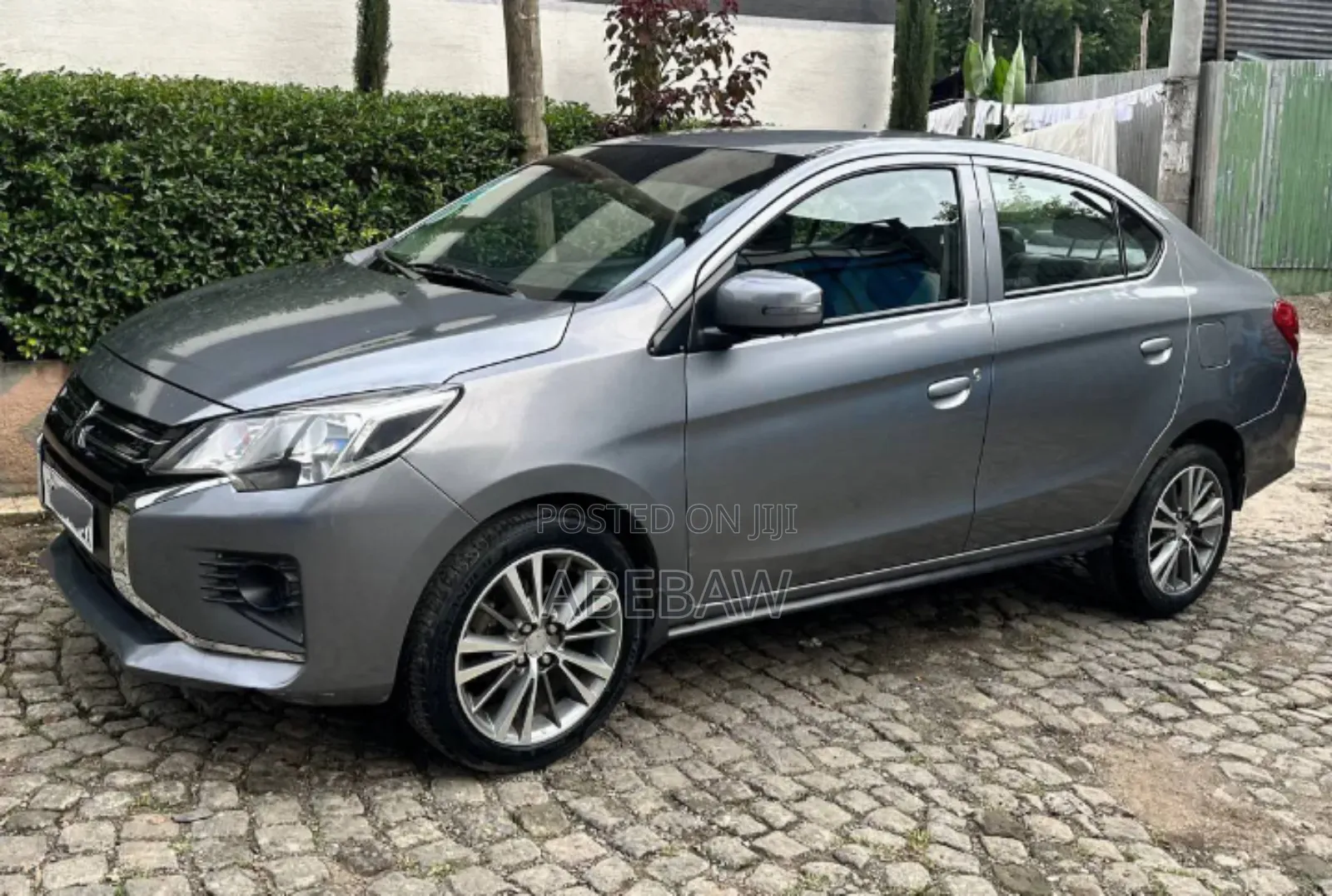 Mitsubishi Attrage 2021 Silver