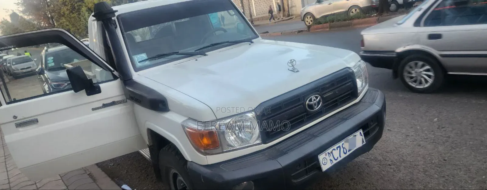 Toyota Land Cruiser 2014 White